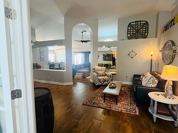 2nd image of 18031 Palm Breeze Dr