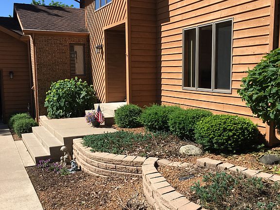 2nd image of 617 Hickory Ave