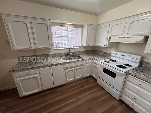5th image of 1516 E Hedges Ave #1516