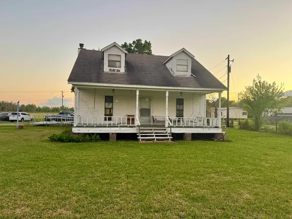 4935 Bayou Black Dr, Gibson, LA 70356