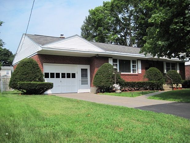1st image of 12 Benton Dr