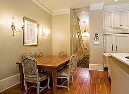 4th image of 824 Ursulines Ave