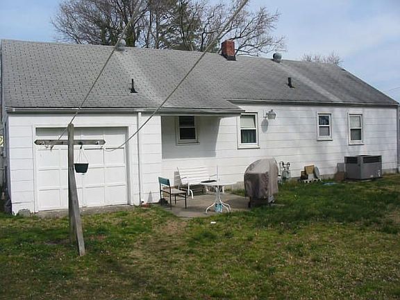 3rd image of 455 Munden Ave