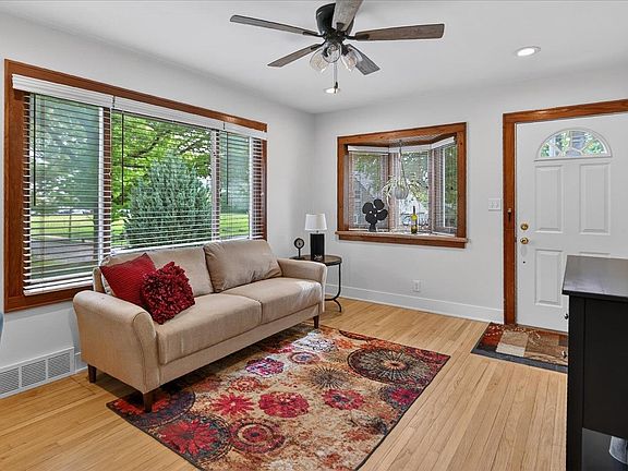 5th image of 4203 Claire St