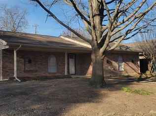 425 Oxford Dr, Sherman, TX 75092