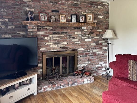 4th image of 11784 Chamberlain Rd