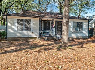 1117 Oakview St, Fort Worth, TX 76117