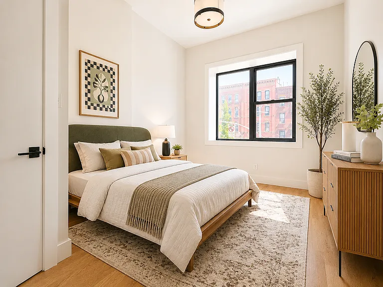 658 Kosciuszko St #2B — Photo 4