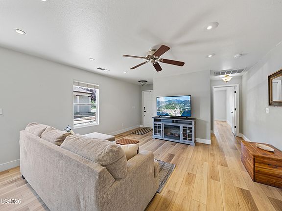 4th image of 1277 Lullabrooke Ct