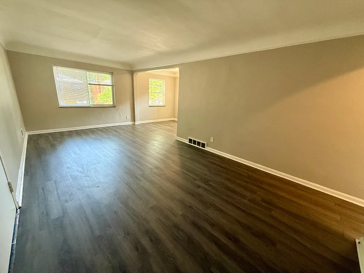 Building Photo - 1639 Anita Pl #2