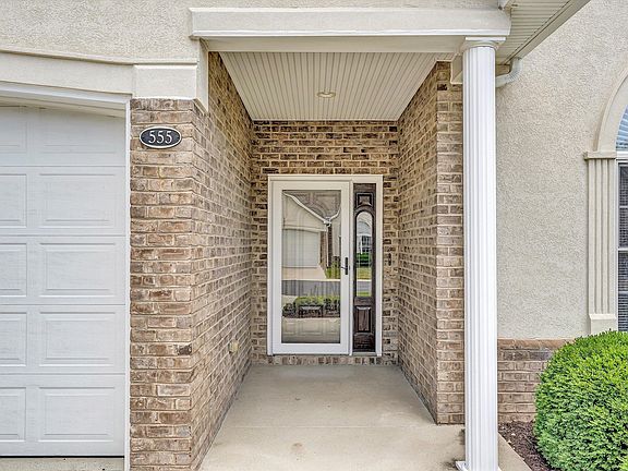 5th image of 555 Greenway Landing Pl