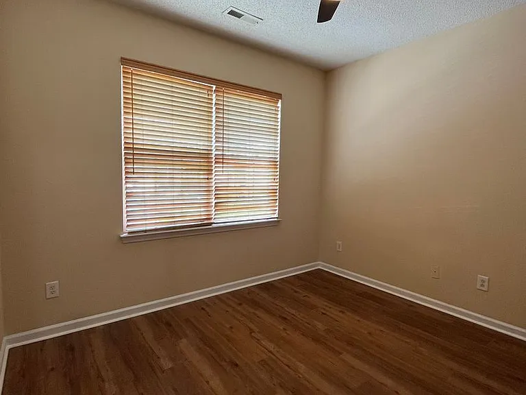 285 Brookshire Rd — Photo 3