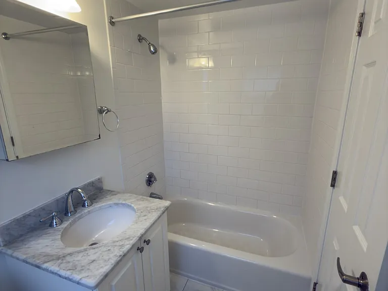 68 Gerry Rd — Photo 17