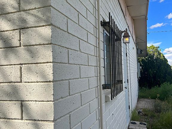 4th image of 401 S Cochise Ave