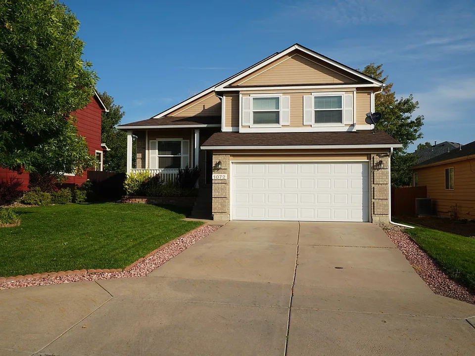 1072 Scarlet Oak Dr
