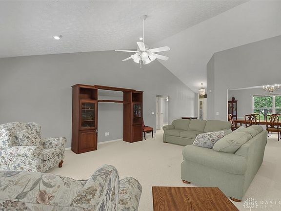 5th image of 990 Winterwood Ct