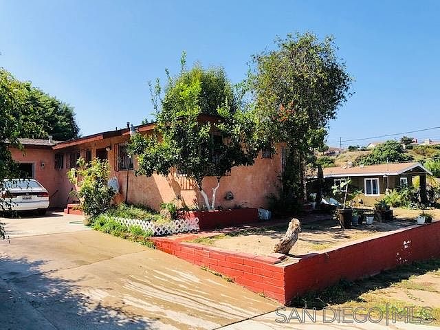 1st image of 2318 Calle Tortuosa