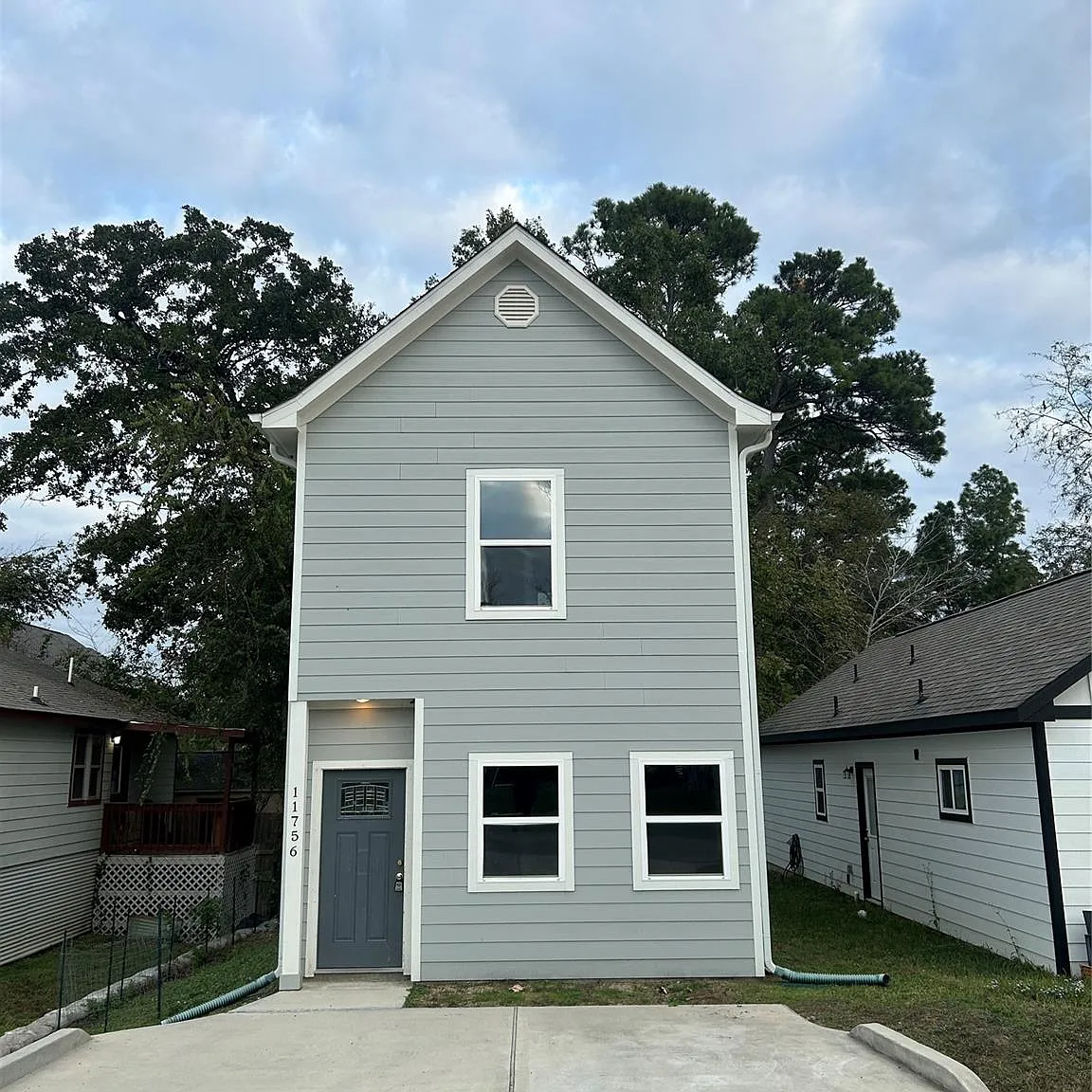 2 bed, 1.5 bath, 960 sqft, $1,299 — Photo 2