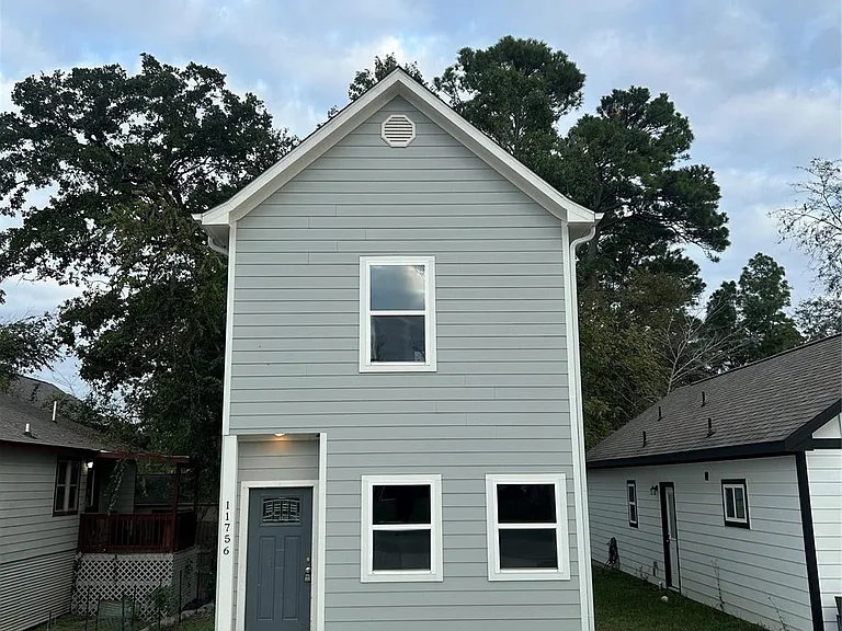 11756 White Cedar St — Photo 2