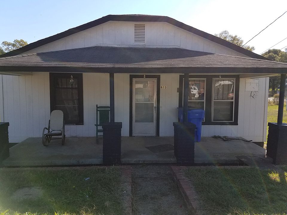 1st image of 613 Brookwood St