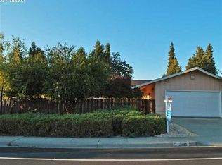 2985 Frayne Ln, Concord, CA 94518