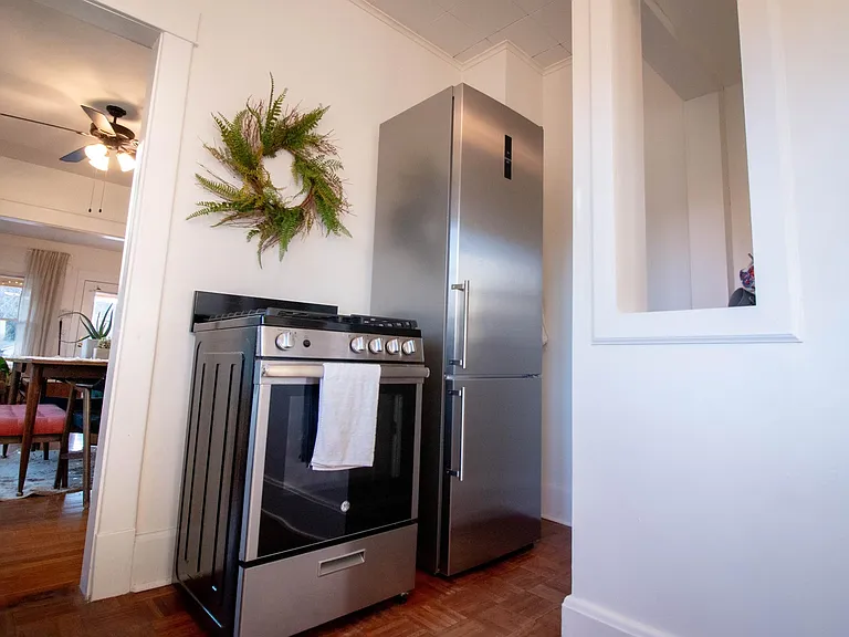 4607 Cambridge St — Photo 10
