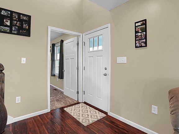3rd image of 1365 S Cherry Ln