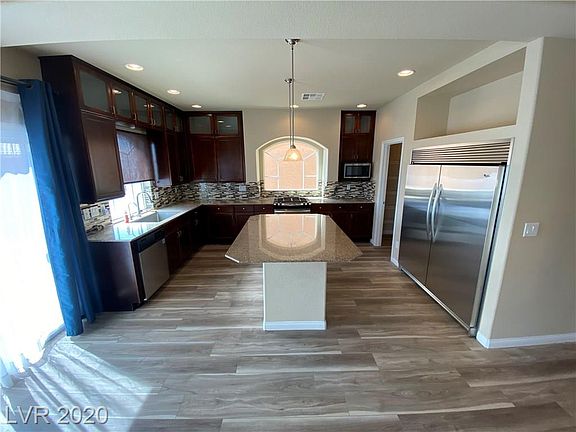 4th image of 8252 Sorrel St