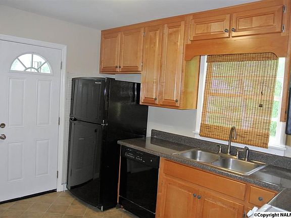 5th image of 4640 Broadmeadow Ln NW