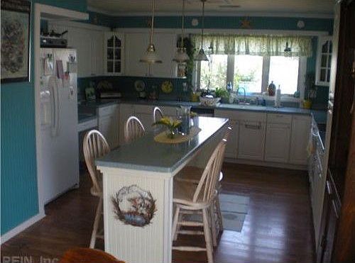 4th image of 769 Arctic Ave