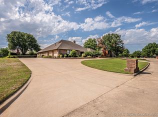 1601 Augusta Dr, Ada, OK 74820