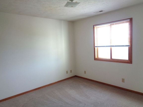 4th image of 5418 W Redberry Ln