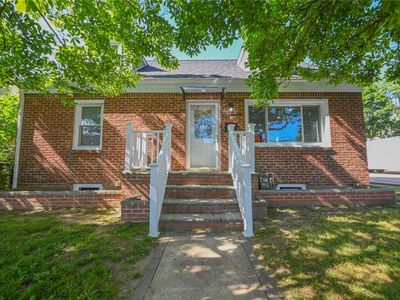 18 Hoffman Avenue, Elmont, NY, 11003