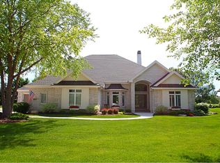 4651 Signature Dr, Middleton, WI 53562