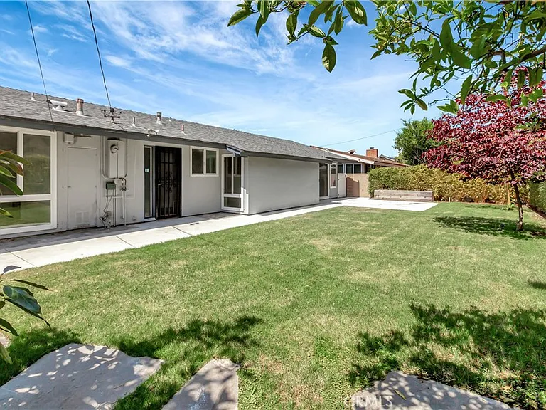 3242 Yellowtail Dr — Photo 23