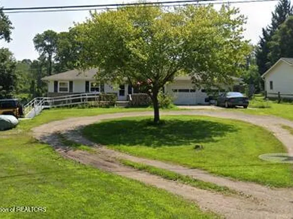 2202 N Eifert Rd, Holt, MI 48842