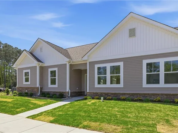 1301 Regal Rd #A, Suffolk, VA 23434