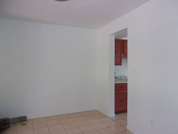 3rd image of 1789 Brentwood Dr