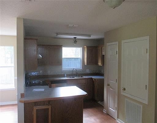 5th image of 13409 Saint Martin Dr
