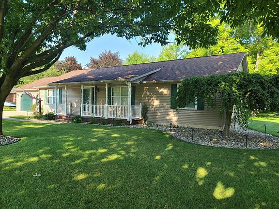 2nd image of 587 W Hickory Ct