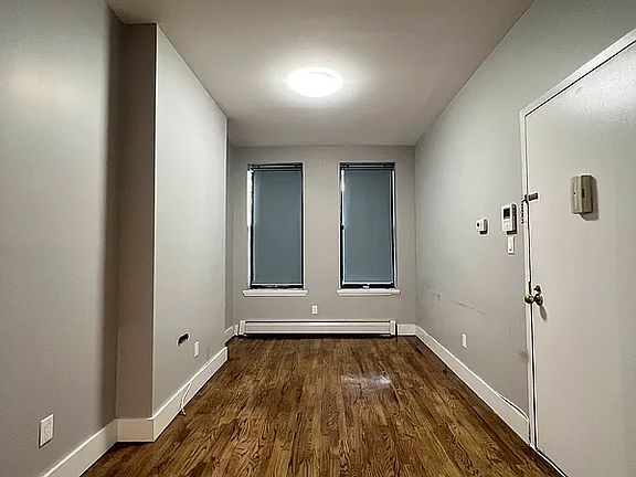 4th image of 345 Chauncey St #1B
