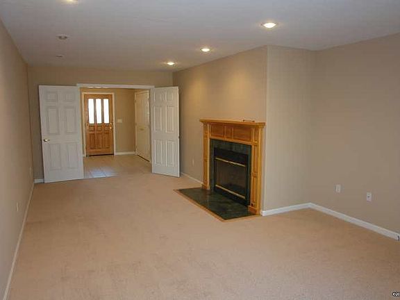 3rd image of 1244 Pleasantview Dr