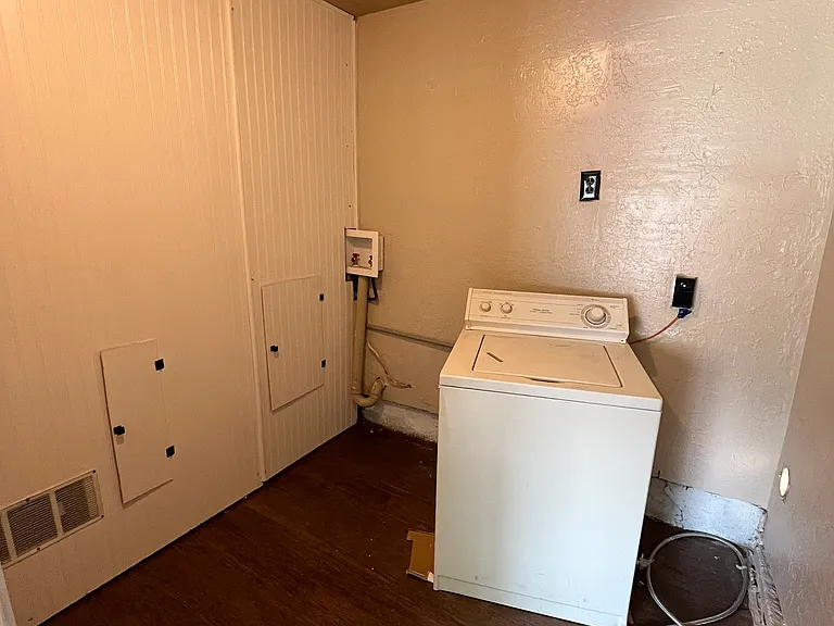 2148 NW Lincoln Ave — Photo 16