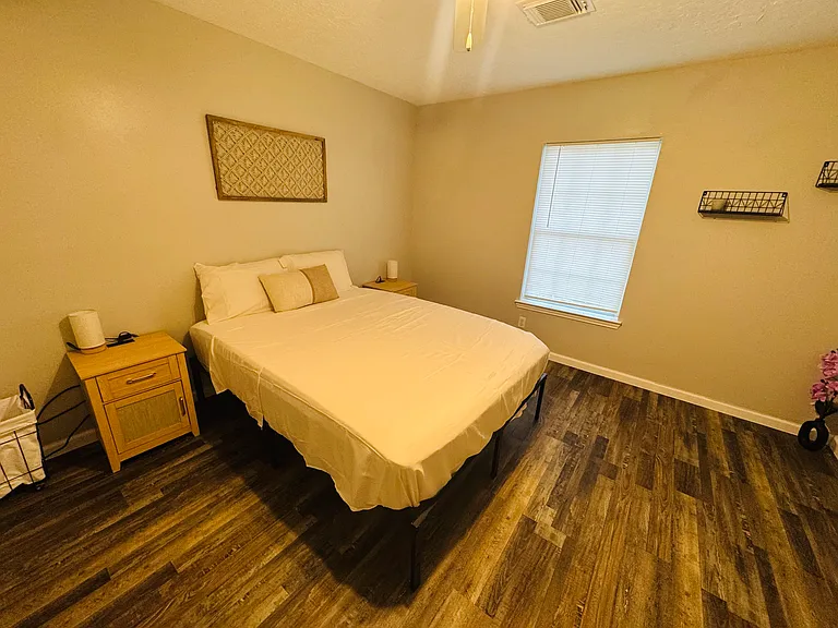1413 Miller St — Photo 10