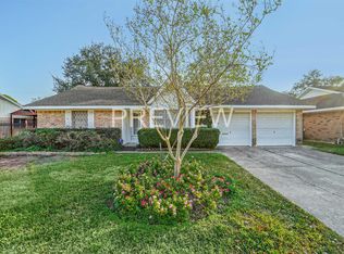 2106 S Rayburn Ct, Pasadena, TX 77502
