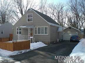 2nd image of 807 Calvert St