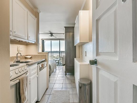 3rd image of 415 E Beach Dr #315