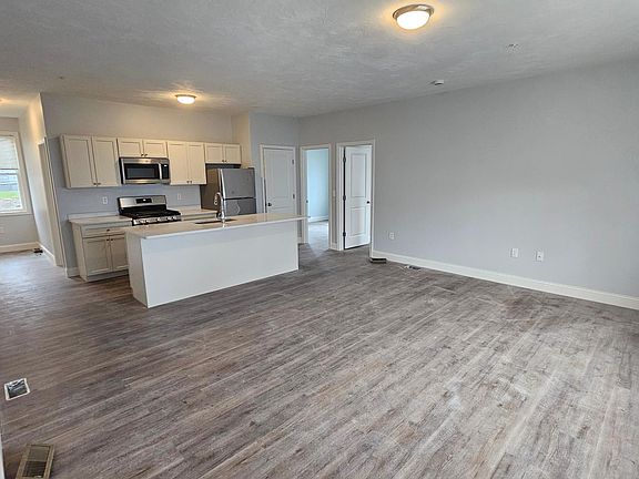 3rd image of 100 Westford St #2B