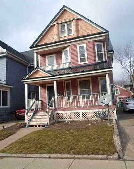 1st image of 326 Auburn Ave