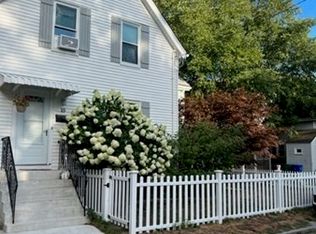 15 Cheney Ct, Newton, MA 02464